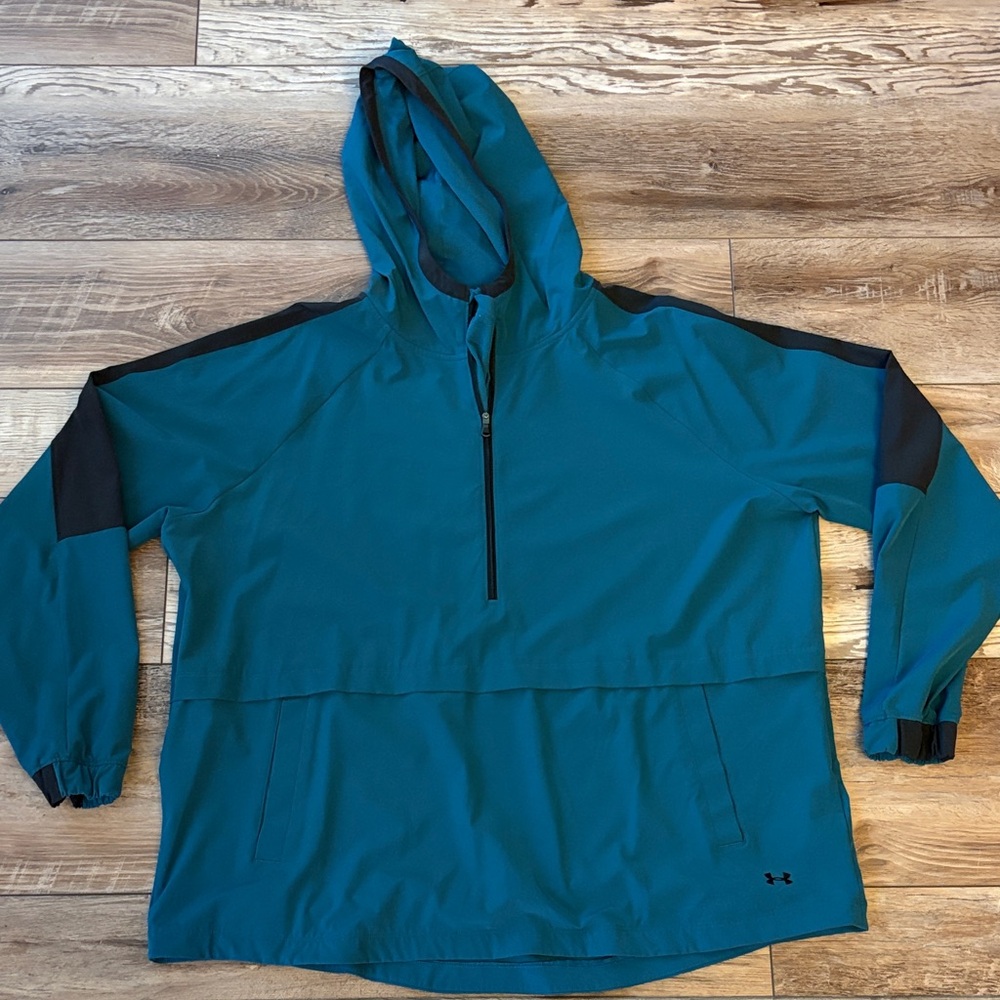 Under Armour and Black Hooded Water Resistant Pullover Anorka Half-Zip